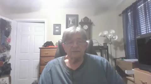 Snapshot of fatdickad chatting on April 8, 2026, 12:16 pm fatdickad online show from April 8, 2026, 12:16 pm