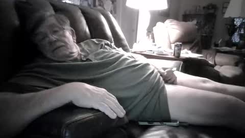 Snapshot of fatdickad chatting on April 21, 2026, 11:16 am fatdickad online show from April 21, 2026, 11:16 am