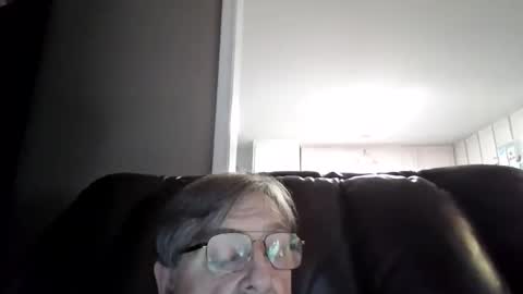 Snapshot of fatdickad chatting on May 3, 2026, 11:44 pm fatdickad online show from May 3, 2026, 11:44 pm