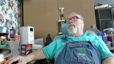 Fred. online show from February 16, 2025, 5:26 am