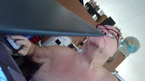 Fred. online show from September 19, 2025, 6:41 pm