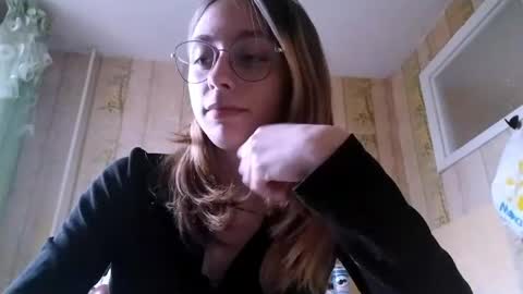 Jenny online show from May 18, 2026, 1:39 pm
