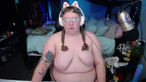 FatVeronica online show from February 20, 2025, 1:30 pm