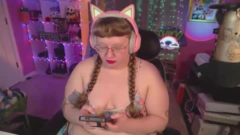 FatVeronica online show from February 2, 2026, 3:00 pm