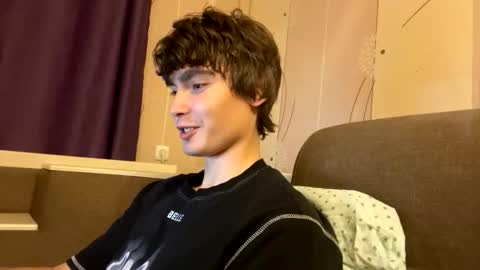 Faust online show from September 23, 2025, 6:33 pm