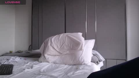 FAUSTO online show from December 5, 2024, 10:23 pm