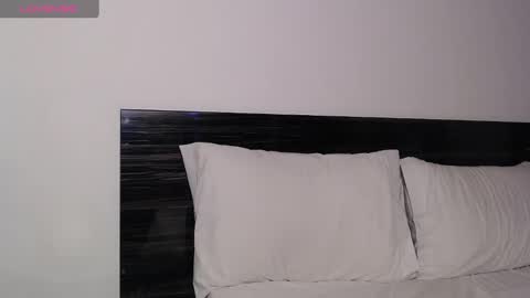 FAUSTO online show from February 18, 2025, 9:42 pm