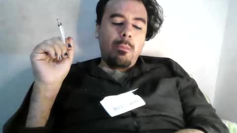 Faux Feitico online show from April 18, 2026, 2:26 am