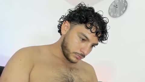 favid95 online show from December 21, 2024, 4:52 am