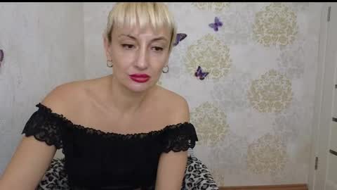 favorite_angel online show from January 28, 2025, 5:11 am