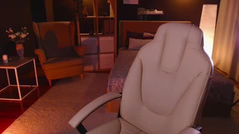 Fay online show from December 5, 2024, 3:28 pm