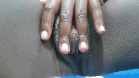 fayrie1 online show from November 13, 2025, 4:00 am