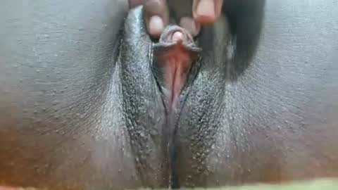 fayrie1 online show from November 25, 2025, 5:07 am