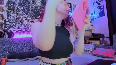 Diva online show from February 2, 2026, 2:10 am