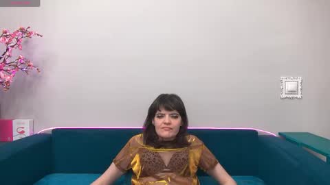 Snapshot of feelsgoodwoman chatting on May 7, 2026, 9:31 pm Laura online show from May 7, 2026, 9:31 pm
