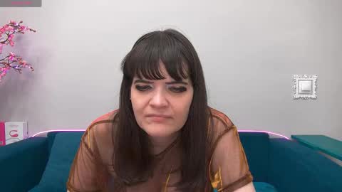 Snapshot of feelsgoodwoman chatting on May 10, 2026, 3:01 am Laura online show from May 10, 2026, 3:01 am