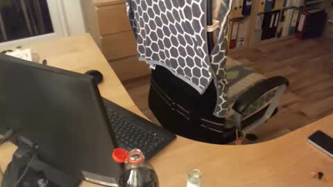 feet4u_barefooter online show from September 20, 2025, 10:11 pm