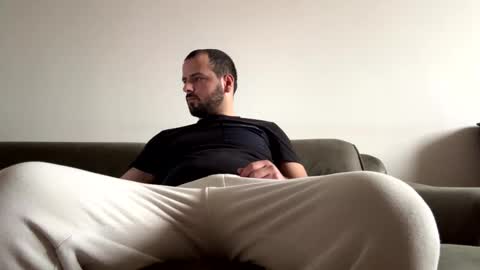 feet_fet online show from January 23, 2025, 12:09 pm