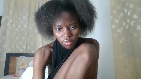 feetlovely507541 online show from May 16, 2026, 8:18 pm