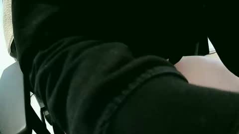 feetlover7878 online show from February 9, 2025, 3:01 pm