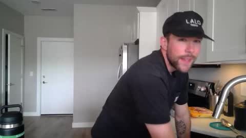 Snapshot of feetlovergh2 chatting on May 5, 2026, 8:39 pm Ethan Slayher online show from May 5, 2026, 8:39 pm