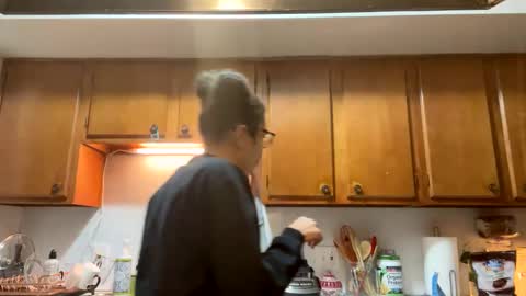 Soley online show from February 5, 2025, 1:47 am