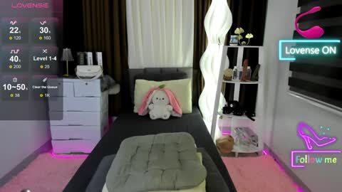 FELLY online show from April 2, 2026, 4:37 pm