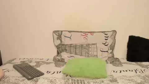 felina_ardiente online show from March 26, 2026, 11:49 am