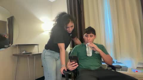 felinasolx online show from December 19, 2025, 4:25 pm