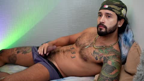 Felix Candela  online show from December 8, 2024, 2:09 pm