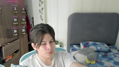 Snapshot of felix_leex chatting on April 29, 2026, 7:31 pm Felix leex online show from April 29, 2026, 7:31 pm