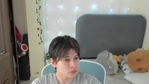 Snapshot of felix_leex chatting on July 15, 2026, 7:41 pm Felix leex online show from July 15, 2026, 7:41 pm