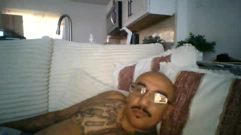 Snapshot of felixrlarios25 chatting on August 4, 2026, 5:15 pm felixrlarios25 online show from August 4, 2026, 5:15 pm