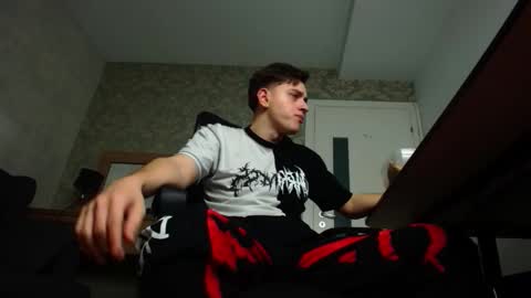 FelixStark online show from November 3, 2025, 5:09 am