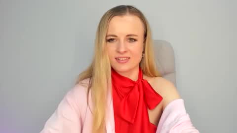 felorina online show from April 3, 2026, 6:06 pm