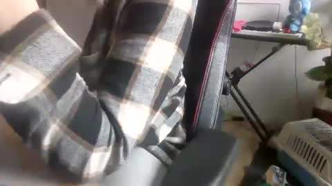 Snapshot of fem_alice_louis_dom chatting on October 16, 2025, 8:37 am fem_alice_louis_dom online show from October 16, 2025, 8:37 am