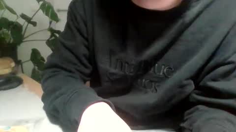 Snapshot of fem_alice_louis_dom chatting on January 5, 2026, 5:27 pm fem_alice_louis_dom online show from January 5, 2026, 5:27 pm