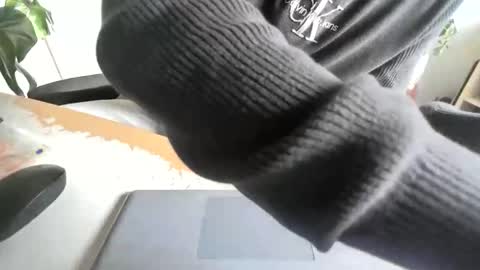 Snapshot of fem_alice_louis_dom chatting on March 23, 2026, 1:04 pm fem_alice_louis_dom online show from March 23, 2026, 1:04 pm