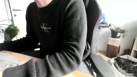 Snapshot of fem_alice_louis_dom chatting on March 24, 2026, 9:47 am fem_alice_louis_dom online show from March 24, 2026, 9:47 am