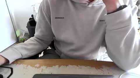 Snapshot of fem_alice_louis_dom chatting on April 7, 2026, 11:32 am fem_alice_louis_dom online show from April 7, 2026, 11:32 am