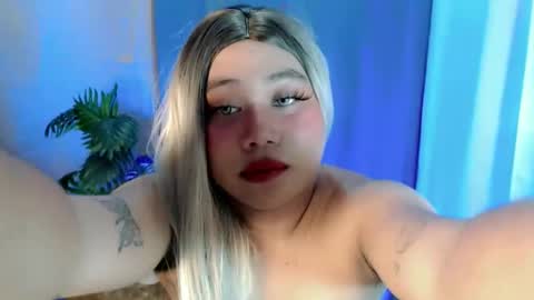 Snapshot of femboy_veronica chatting on April 23, 2026, 2:02 am femboy_veronica online show from April 23, 2026, 2:02 am