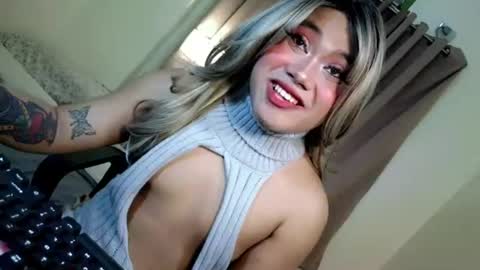 Snapshot of femboy_veronica chatting on June 10, 2026, 10:36 am femboy_veronica online show from June 10, 2026, 10:36 am