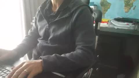 femdomsubby online show from April 21, 2026, 11:29 pm