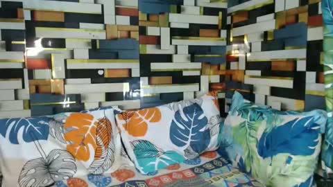 feminine_tsx online show from October 29, 2025, 11:34 am