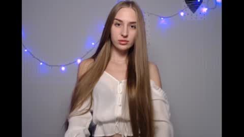 Femke online show from December 8, 2024, 10:57 pm