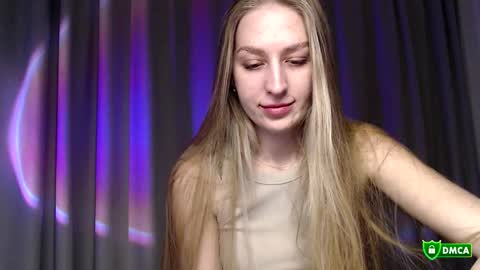 Femke online show from December 3, 2025, 2:59 pm
