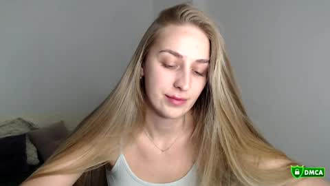 Femke online show from April 18, 2026, 8:31 pm