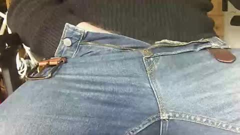 fenderjaguar667 online show from March 11, 2025, 12:28 pm