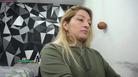 FENIX online show from December 17, 2025, 3:23 am