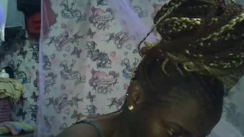 fentyafricana00 online show from January 14, 2026, 1:28 pm